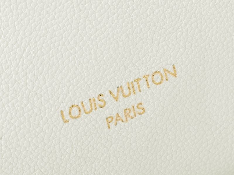 Louis Vuitton Hobo Bags